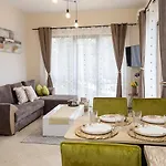Apartment Stylish Flat With Free Pool Access, Bendita Mare By Flat Mаnаger *