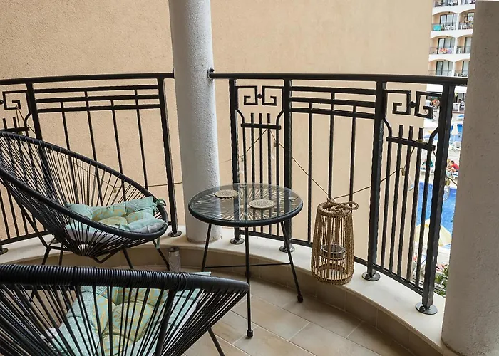 Stylish Flat With Free Pool Access, Bendita Mare By Flat Mаnаger * Варна