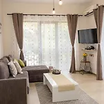Stylish Flat With Free Pool Access, Bendita Mare By Flat Mаnаger Апартамент