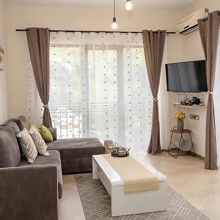 Stylish Flat With Free Pool Access, Bendita Mare By Flat Mаnаger Apartment